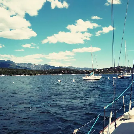 Botel Le Vaisseau D'Horus *